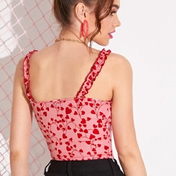 ❤️ Heart Pattern Crop Tank Top - Picture 3 of 6